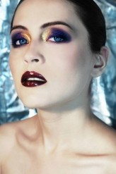 elfu photographer: Simona Marchaj
model: Jalissa Torres
make up: Gosia Gorniak