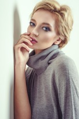 n-a-t-a-l-i Olga Radwan 
agencja  NEVA Models