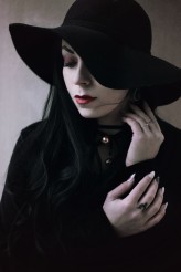 ladyhypnotica Witchy dame