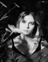 bartkowskaphotography Modelka: Marysia Rozicka 
Kodak Color Plus 200 