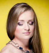 Lara24 make-up Monika Kliczewska