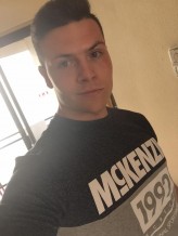 muscleboy selfie time