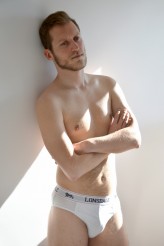 Xander_Hirsh Model: Artur