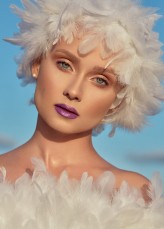 redirect make-up: Agata Szulc