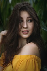 ELphoto Makeup by model
