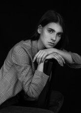 paxiss Model: Weronika Harciarek | Heroin models