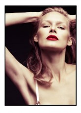 eyecon Wiola |Rebel Models|
Photo: Maciek Nowak
Mua/Hair: Julia Motylińska
