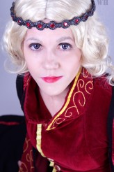 Kyuriae Cosplay: Visenya Targaryen