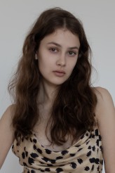 dust TESTY:
Zosia Myszkowska
Agencja: Mango Models
Styl: Jenesequa Official