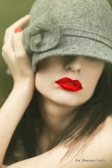 renatabator red lips