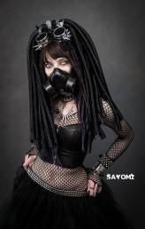 Sayomi w kolorze czarnym