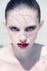 ~katie~ photo: Sebastian Cviq model: Ola/ AVANT stylist: Monika Kandefer mua/hair: ja:) 