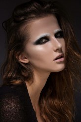 ewewee London college of Makeup /Dubai

Color