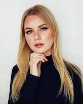 Orysia Make-up: Anita Hurkova