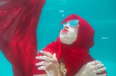 arf Sesja podwodna dla Leica
model Natalya Szoltysek
mua Maria Doyle
www.makiela.com