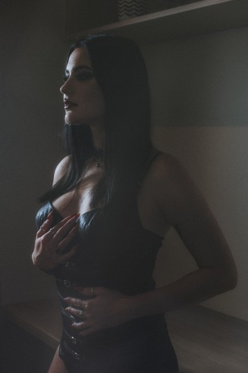 Modelka ninaweronika