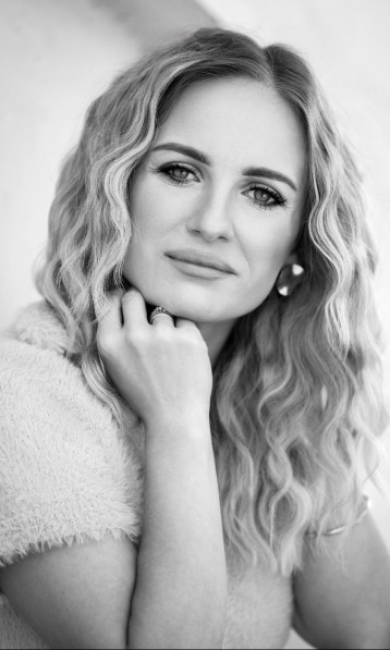 Modelka IndefinableAim