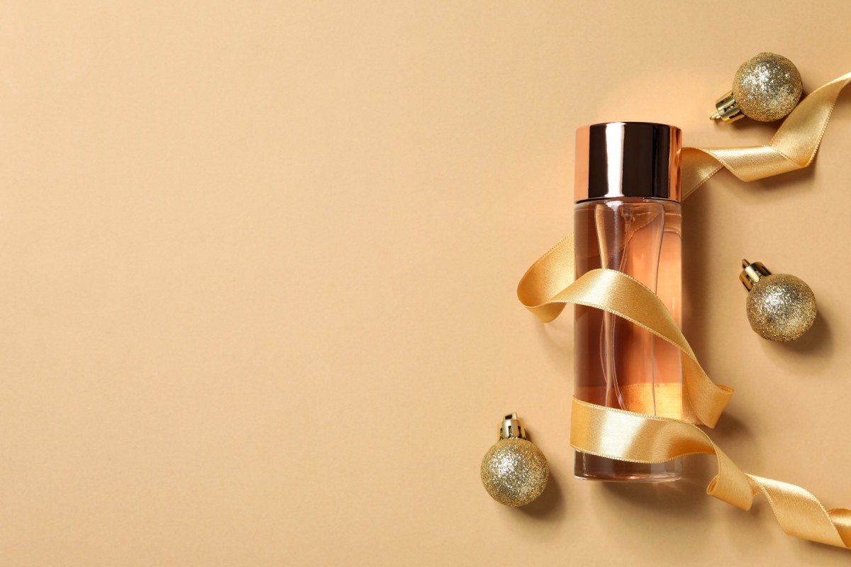 Jak wybrać odpowiedni dla siebie zapach lanych perfum?
