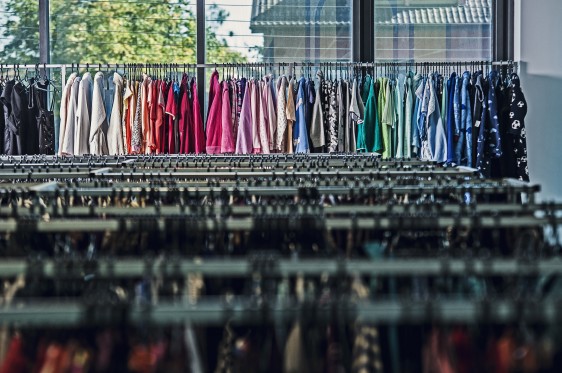 Rynek odzieży używanej w Polsce rośnie w siłę podczas pandemii