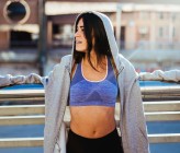 Dla kogo i kiedy koronkowy biustonosz, a kiedy sportowy? Jak dobrać bieliznę do swoich potrzeb?