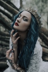 ninatwardowska Model: Marta Rusak / BLUE ASTRID 
Mua: Kinga Tyborska-Bednarek
Dress: Szafa- Dream on - Plenery Fotograficzne 
Crown: Misio Urwisek 

Plenery Dream on - Plenery Fotograficzne - " Secret Garden" 