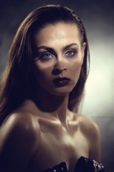 czizzz make-up/hair: Gabriela Ganczarska
model: Aleksandra Dyba
photographer: Paweł Grabowski