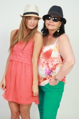 ZbigSlow Eva with mother :)