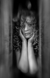 BeataJakubas #portret #model #bw #
#analog #blur #artisticportret 

https://www.instagram.com/a_i_se_/
@a_i_se