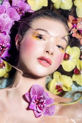 radocanon Edytorial "Water Flower"
Publikacja w MAKE-UP trendy
model Kaja Góral | Specto Models
mua Aleksandra Bożek
photo Rado Ledwozyw