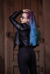 KlaudiaWitch #alternativegirl #kolorowewłosy #tunele