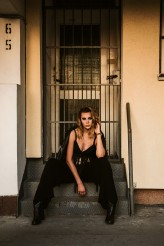 ventimiglia ot. Dorota Sobczyńska
 mod. Żaneta Kokoszka
 mua/hair: Knowledge&Beauty Kamila Żak
 styl: https://facebook.com/ventimigliavintage