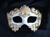 poohi Maska Antique Queen do kupienia/wypożyczenia