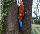 Bleck Na drzewie Modelka Ola Waszut