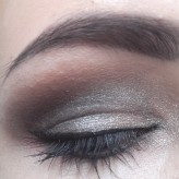 Ahiryu Smoky Eye z delikatną kreską.