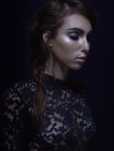 gwendolyne94                             PHOTOGRAPHER Javier L. Navarrete Photographer
STYLIST Asia Wittkowstein
MAKE UP & HAIR Karolina Shumilas makeup & hair
            