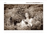 niziolek Cykliczna edycja kalendarza poświęconego kobiecie.
W tym roku fotografie w klimacie retro-wsiowo-plenerowym.
W roli modelki: Jola Mensfeld - menedżer Agencji Medialnej \\\\\\\