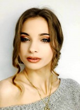 SylwiaCichoszewska Modelka Roksana Tąkiel
Makijaż , fryzura i stylizacja : Sylwia Cichoszewska 
