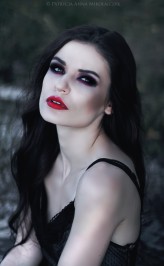 hypnotise                             model/ Paulina Skowron
Make up/Teresa Mochocka            