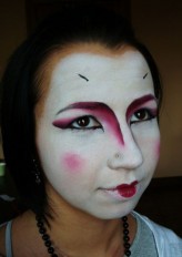martynarosmanowska                             makijaż gejszy            