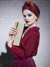 red_hat Makeup/hair: Anna Raczkowska, red_hat
Fotograf: Michał Skorupski
Modelka: Paulina