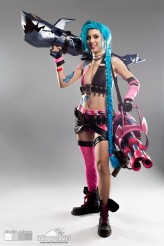 Cinnamon_Costumes                             Cosplay Jinx (League of Legends)
Photo by : Studio Zahora            