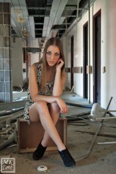 MK-Foto Angelika - sesja w opuszczonym wieżowcu
