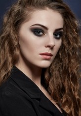 Natalia_makeupartist                             Smokey eye
photo: Weronika Kosińska
Modelka: Milena Oleszczuk
Face Art Make-up School            