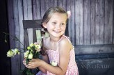 AnjaCholuy Dziewczynka z Kwiatami