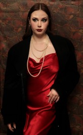 ZofiaP_Model Fot. Natalia Wenklar-Migała
Sesja na zakończenie kursu stylizacji mody.
Luty 2023