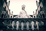 thobi biała dama w pałacu



...
Modelka i stylizacja: Kasia Qadesh Kowalczyk @fb
Headpiece: Talia Kart @fb
Mua: Magdalena Pakiet @fb