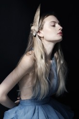 olga_szewczuk Blue Melancholy
Photo: Olga Szewczuk
Model: Oksenia Rybak
Costume designer: Krystian Szymczak
Wing: Faun Forest
Szczecin 2023
#art #dark #portrait #fashion