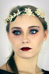 AngelaEngie Make up - https://www.facebook.com/makeupatelierluma/?fref=ts

Fotograf - https://www.facebook.com/photorc74/?fref=ts