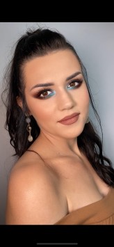 oliwiakedzierskamakeup                             Brązowe smokey eyes z akcentem            