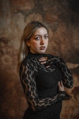 Piotr937 Sesja zdjęciowa studyjna - "Willa Ogrodnika", Nowy Borek, Podkarpackie, Polska 16/03/2024 Modelka: Amelia B., Instagram: @amelabazan
EOS R + Sigma ART A50mm F1.4 DG HSM
